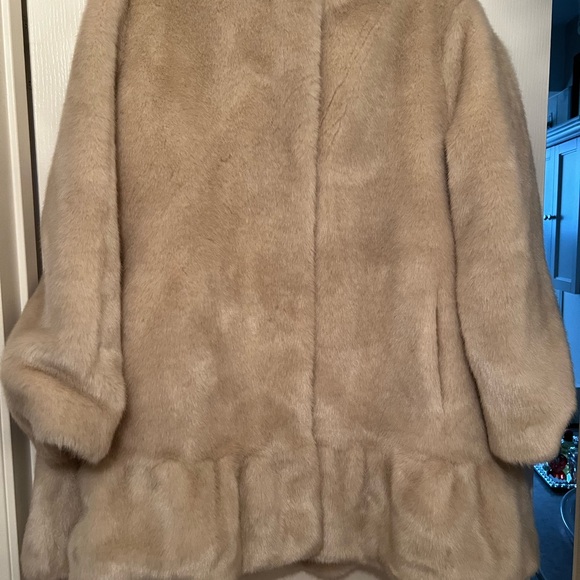 Kate Spade faux fur coat XL - Picture 1 of 4
